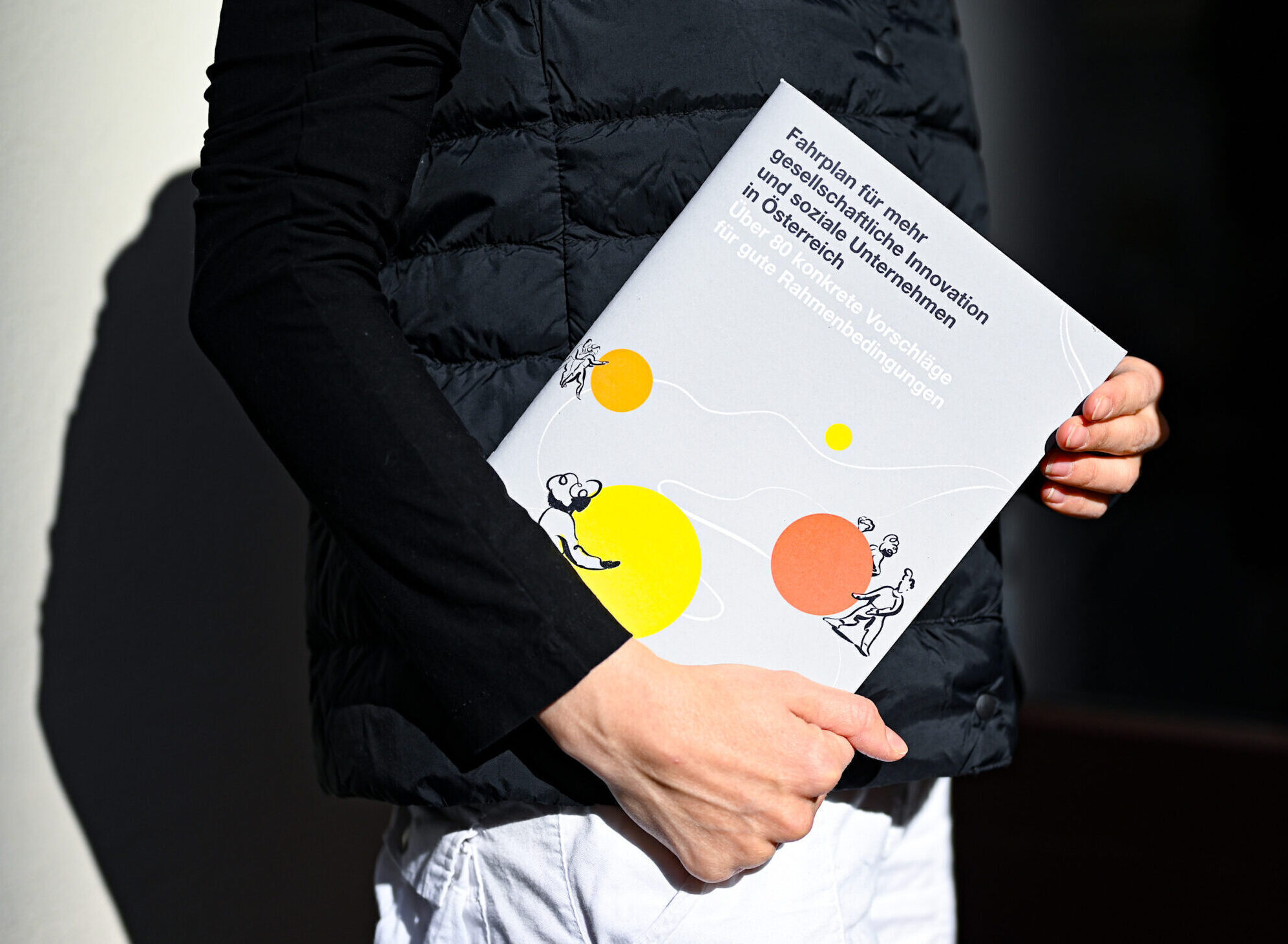 Titelgestaltung und Coverdesign für den Bericht "Fahrplan für mehr gesellschaftliche Innovation und soziale Unternehmen in Österreich"